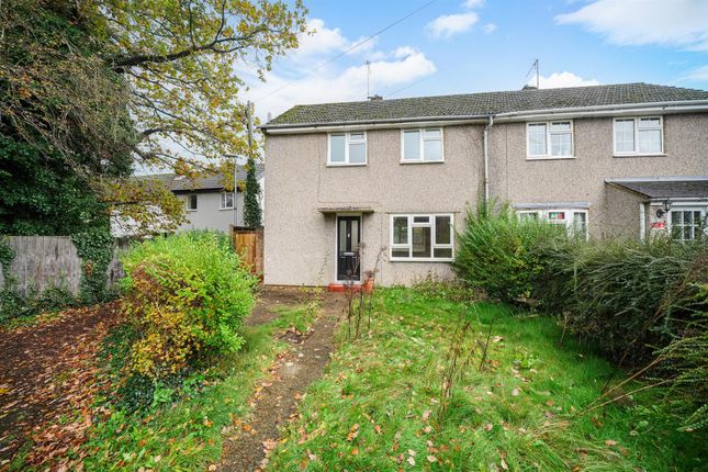 Ritcroft Close, Leverstock Green... 3 bed semi