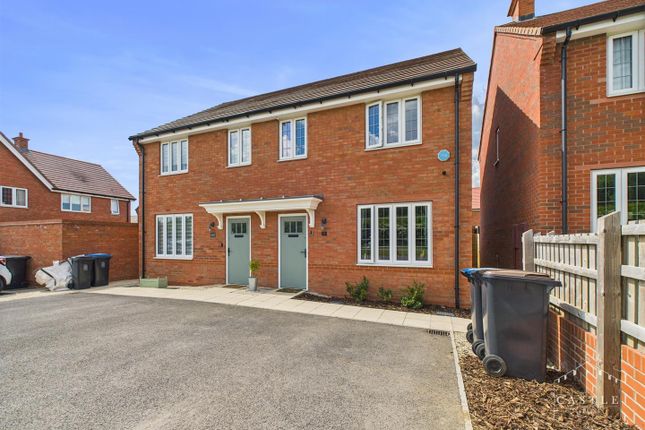 3 bedroom semi-detached house for sale