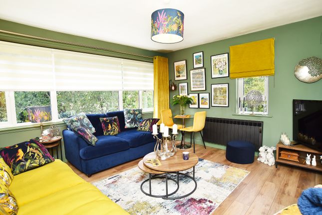 Queen's Close, Lancaster Road, Harrogate 2 bed flat for sale