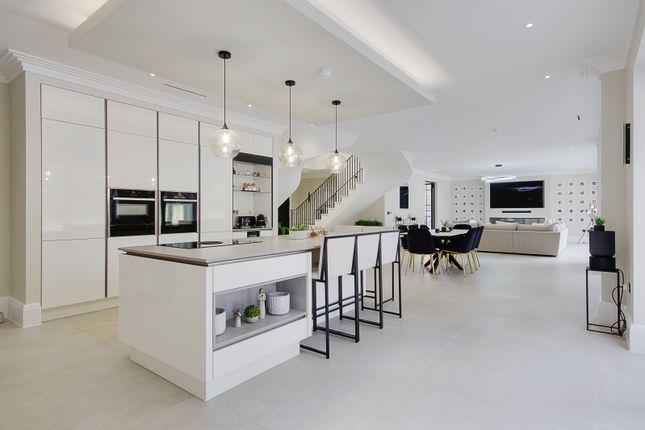 Avon Castle Drive, Ringwood, Dorset... 5 bed detached house for sale