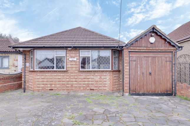 Betterton Road, Rainham RM13 3 bed detached bungalow for sale