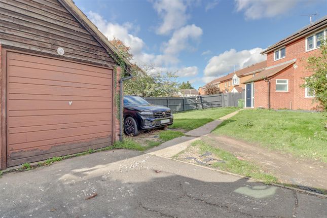 3 bed semi-detached house