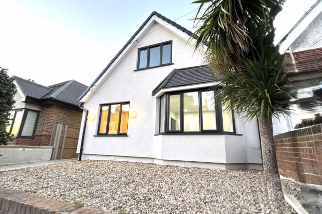 18 Walford Road, Uxbridge, UB8 4 bed semi