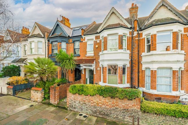 Bramston Road, London NW10 2 bed flat for sale