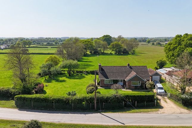 South Gorley, Fordingbridge, SP6 2 bed detached bungalow for sale