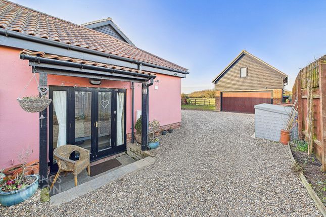Low Street, Oakley, Diss 3 bed barn conversion for sale