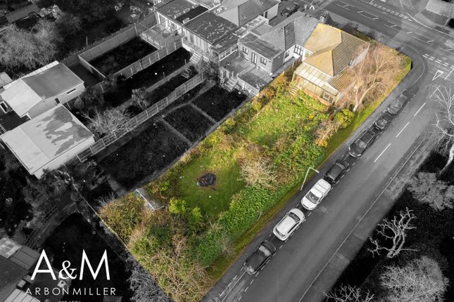 2 bedroom semi-detached bungalow for sale