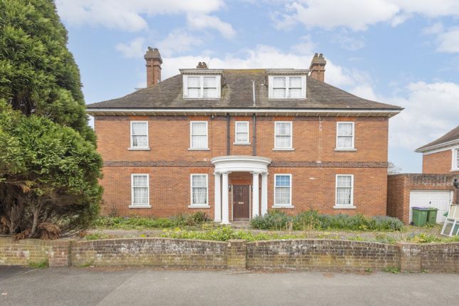 Godwyn Road, Kent CT20 7 bed detached house for sale
