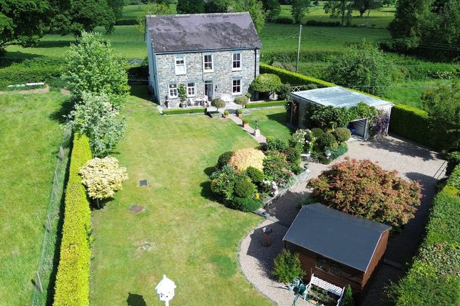 Felinfach, Lampeter, SA48 4 bed detached house for sale