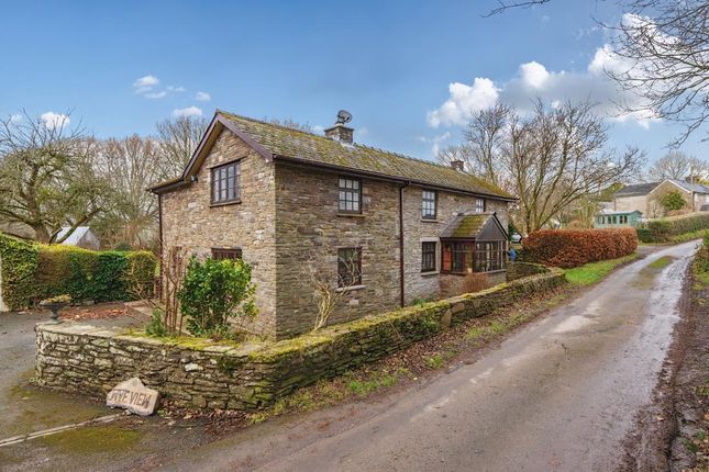 6 bedroom cottage for sale