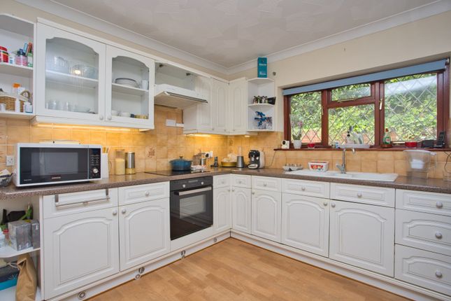 Station Road, Martin Mill, Dover, CT15 3 bed bungalow for sale