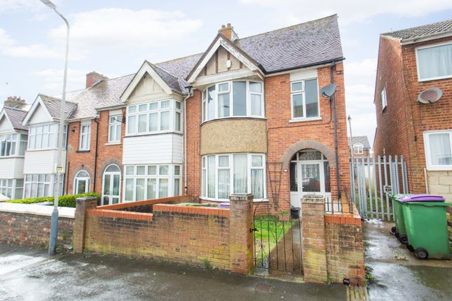 Ingoldsby Road, Folkestone, CT19 3 bed semi