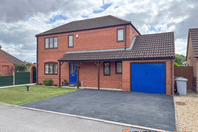 Cullen Close, Newark NG24 3 bed detached house for sale
