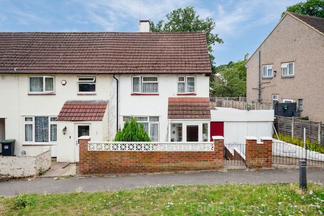 Ashridge Drive, South Oxhey 2 bed end of terrace house for sale