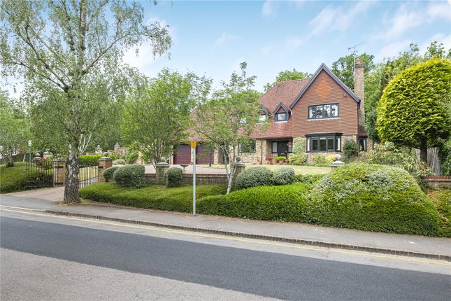 5 bed detached house