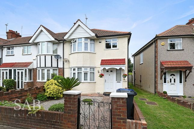 Ferrymead Avenue, Greenford, UB6 3 bed end of terrace house for sale