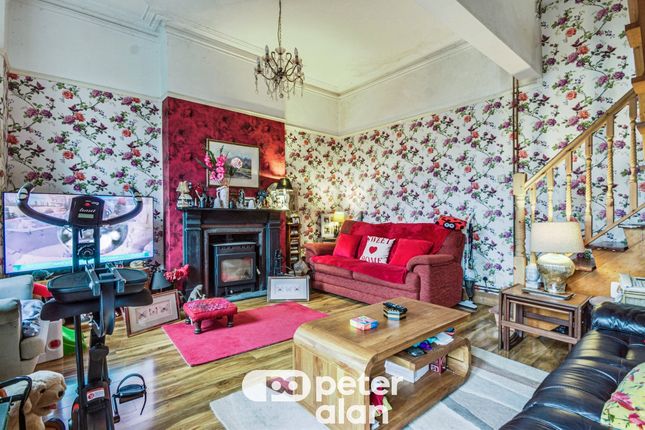 4 bedroom semi-detached house for sale