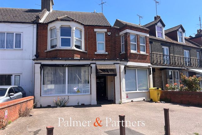 5 bedroom terraced house for sale