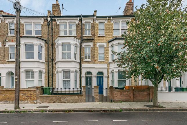 Davisville Road, London W12 2 bed flat for sale