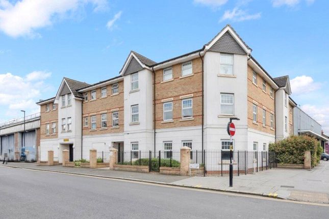 Crunden Road, South Croydon, Croydon... 2 bed apartment for sale