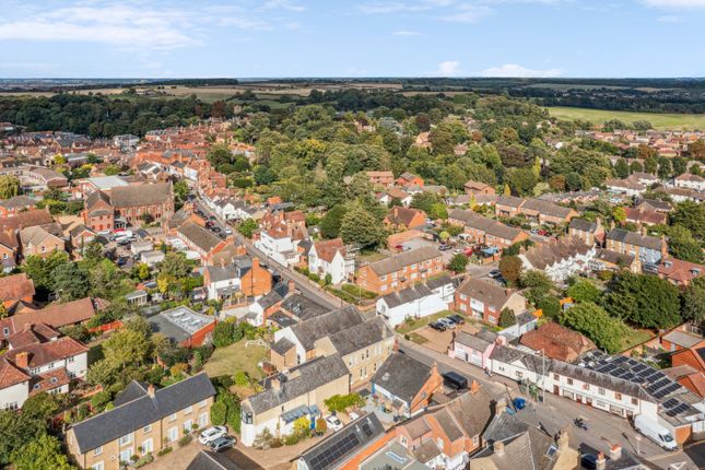 Dunstable Street, Ampthill 3 bed detached house for sale