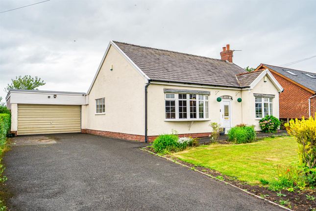 Moss Lane, Preston PR4 3 bed detached bungalow for sale