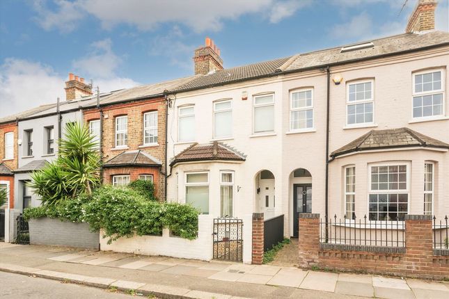 Cambridge Road, London W7 2 bed terraced house for sale