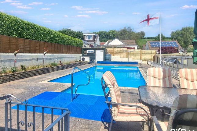 Totnes Road, Paignton TQ4 4 bed detached bungalow for sale