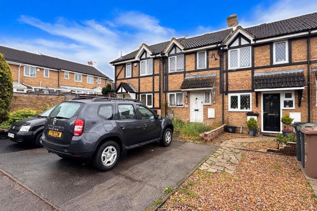 Swan Mead, Luton 2 bed terraced house for sale