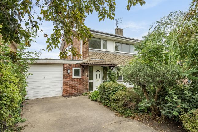 Thornwood Covert, York, YO24 3LF 3 bed semi