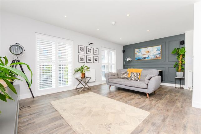 3 bed semi-detached house