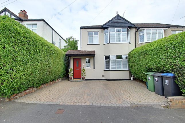 Hobbs Hill Road, Hemel Hempstead 3 bed semi