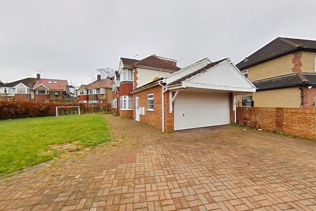 6 bed semi-detached house