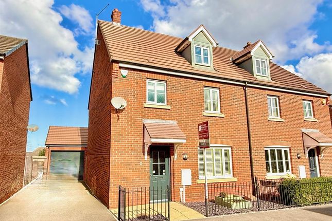 4 bedroom semi-detached house for sale