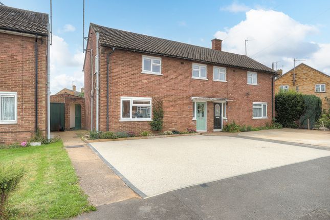 Holman Crescent, Colchester 3 bed semi