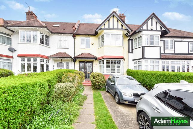 Friary Road, London N12 3 bed terraced house for sale