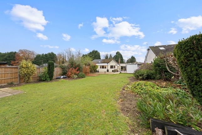 Redricks Lane, Sawbridgeworth CM21 3 bed semi