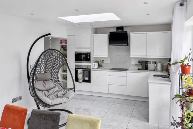 Long Acre, Basildon, SS14 4 bed terraced house for sale