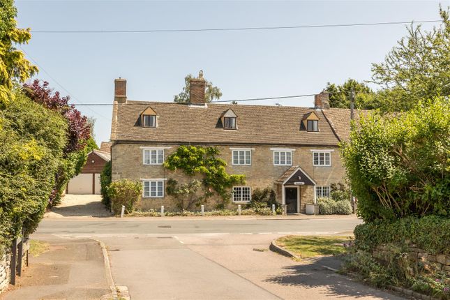 5 bedroom semi-detached house for sale