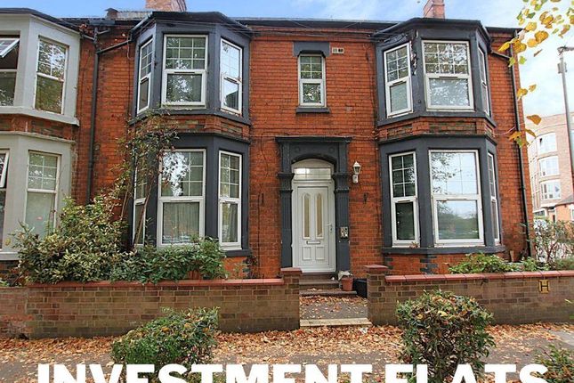 4x TENANTED FLATS PLUS FREEHOLD 4 bed end of terrace house for sale