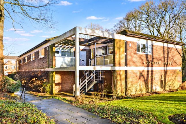 Foxhill Court, Leeds, West Yorkshire 1 bed apartment for sale