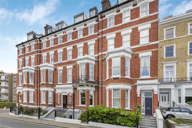 Richmond Hill, Richmond, TW10 3 bed apartment for sale