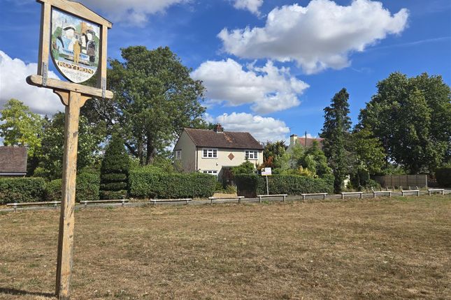 Roydon Green, High Street, Roydon 3 bed detached house for sale