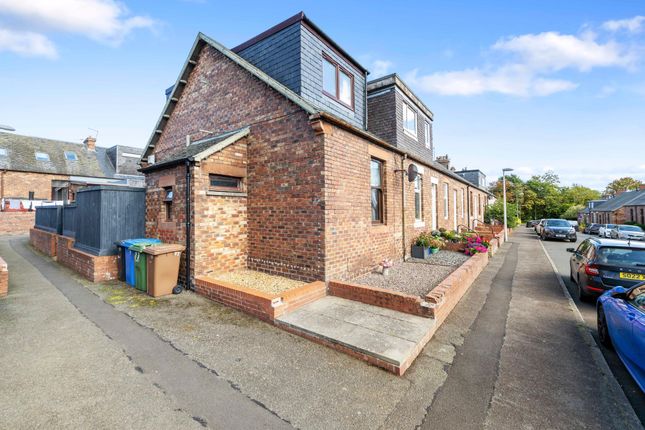 3 bedroom cottage for sale