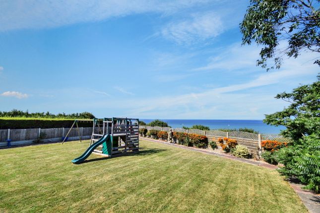 Ashbee Gardens, Herne Bay CT6 3 bed detached bungalow for sale