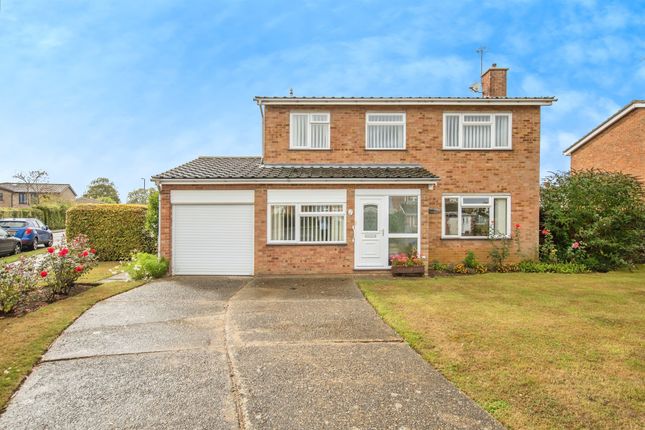 4 bed detached house