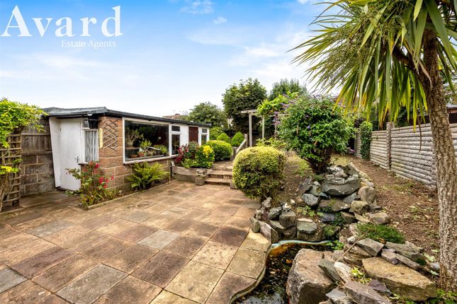 Millcroft Avenue, Southwick BN42 2 bed detached bungalow for sale
