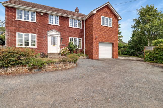 Lower Park Road, Braunton, Devon, EX33 5 bed detached house for sale