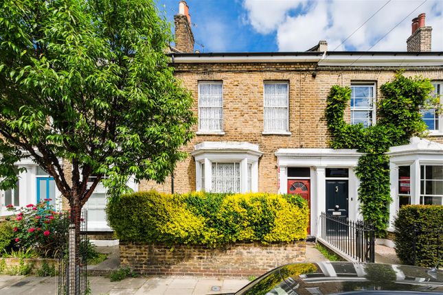 Lavender Grove, Hackney 3 bed terraced house for sale