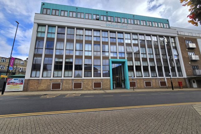 Derngate, Northampton, NN1 1TY 1 bed flat for sale